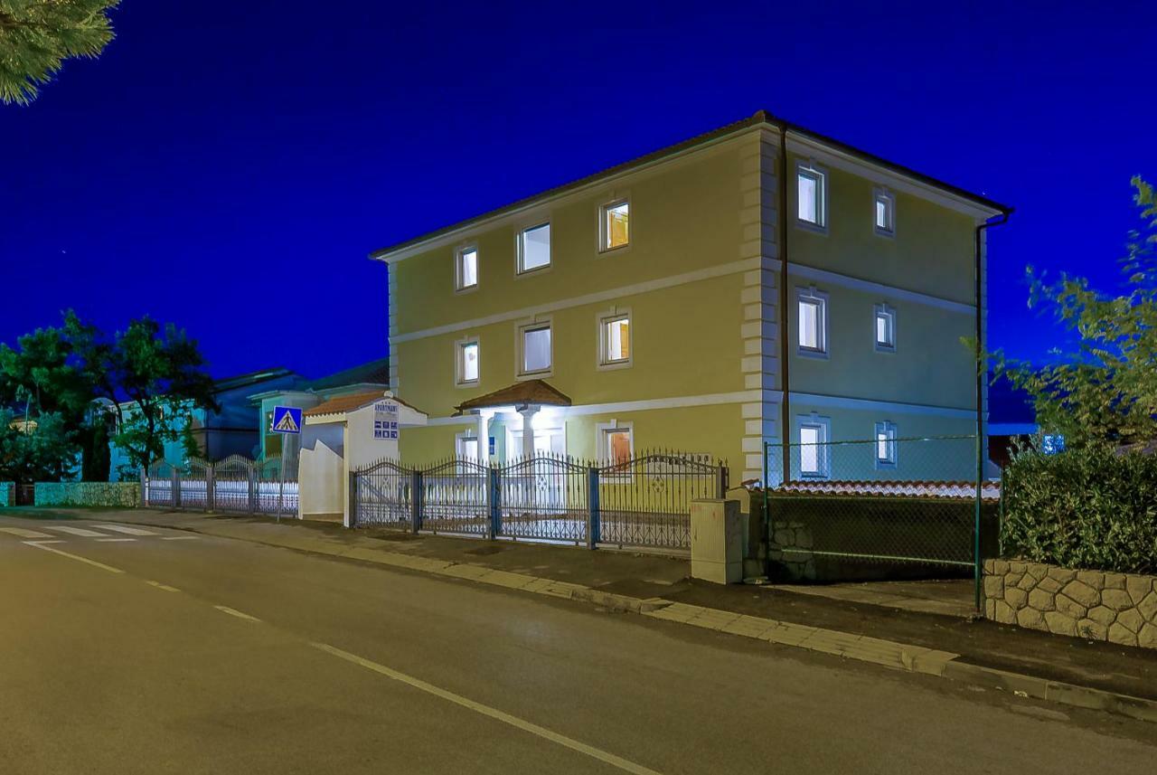 Apartments Lulic Криквеница Екстериор снимка