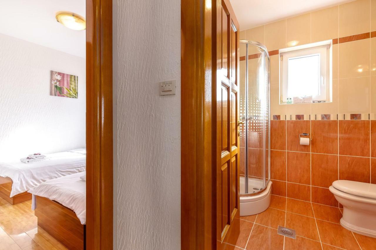 Apartments Lulic Криквеница Екстериор снимка